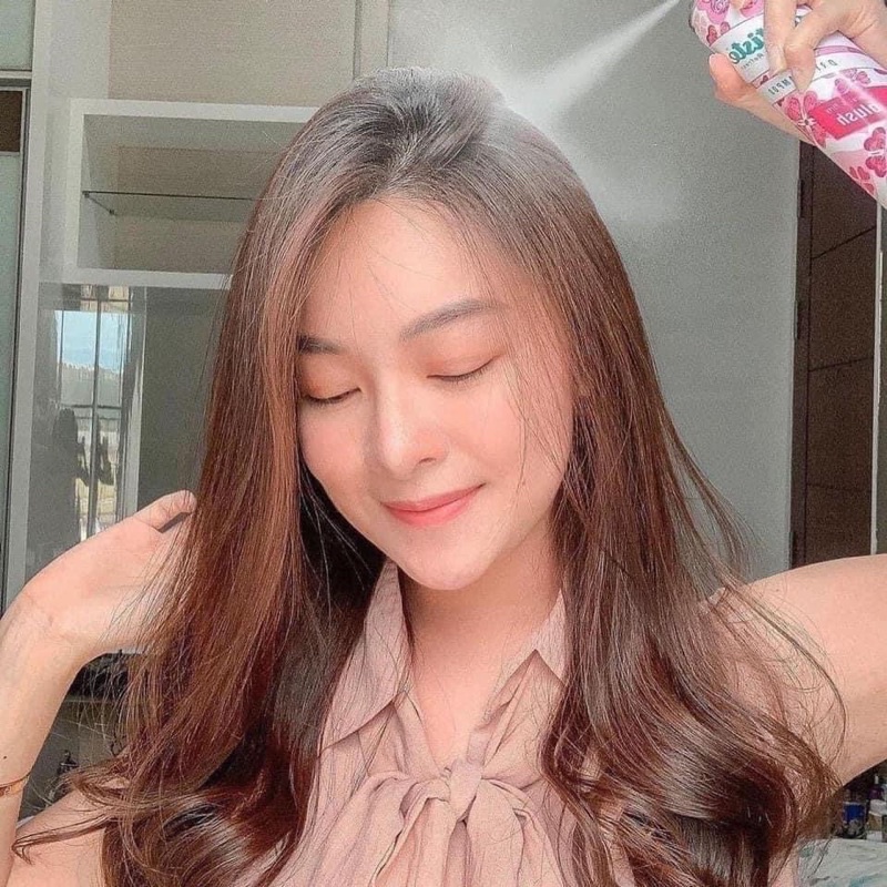 Dầu Gội Khô Batiste Dry Shampoo 200ml