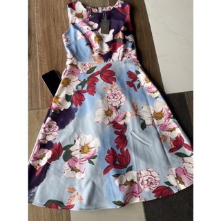 Đầm Vince Camuto dư xịn