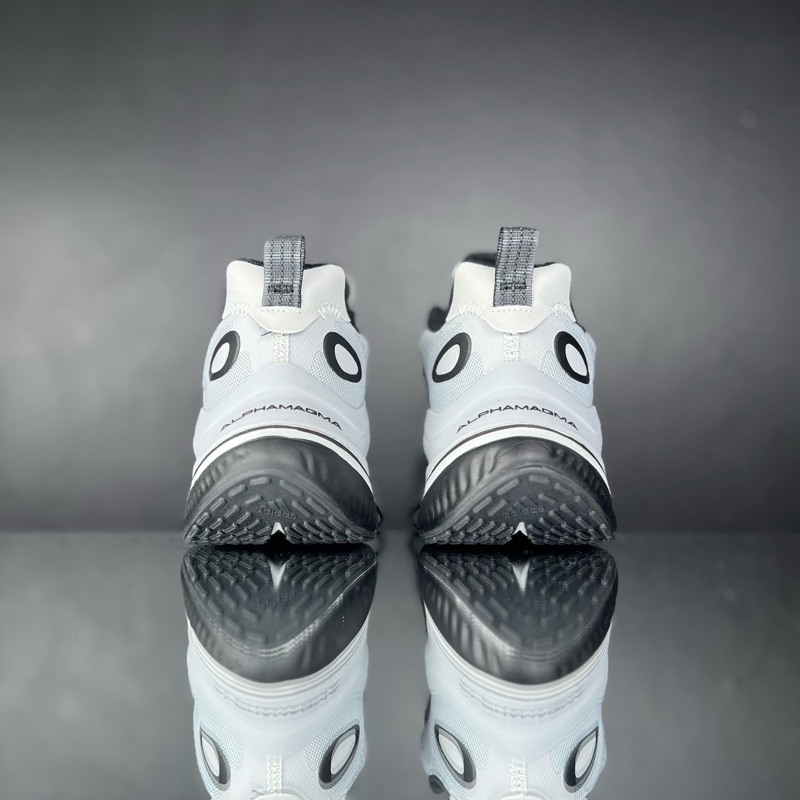 GIÀY THỂ THAO ALPHA MAGMA CAO CẤP TẶNG KÈM BỘ QUÀ TẶNG GIÁ TRỊ