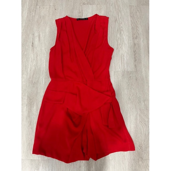 Váy zara auth sz M mặc tết 1l chụp hình xong treo tủ ko thanh lý 250k mới gần như hàng new luôn