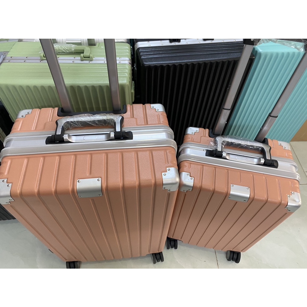 👉👉👉SỐ LƯỢNG CÓ HẠN  Vali Khung Nhôm Khóa Sập Còn "Tồn Kho" Nên Nay Xổ Ra Bán Rẻ Cho Cả Nhà👈👈👈