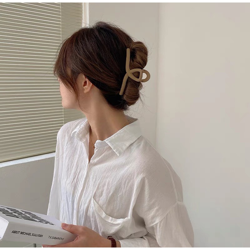 Kẹp Tóc Nhám Màu Nâu Trà Sữa.