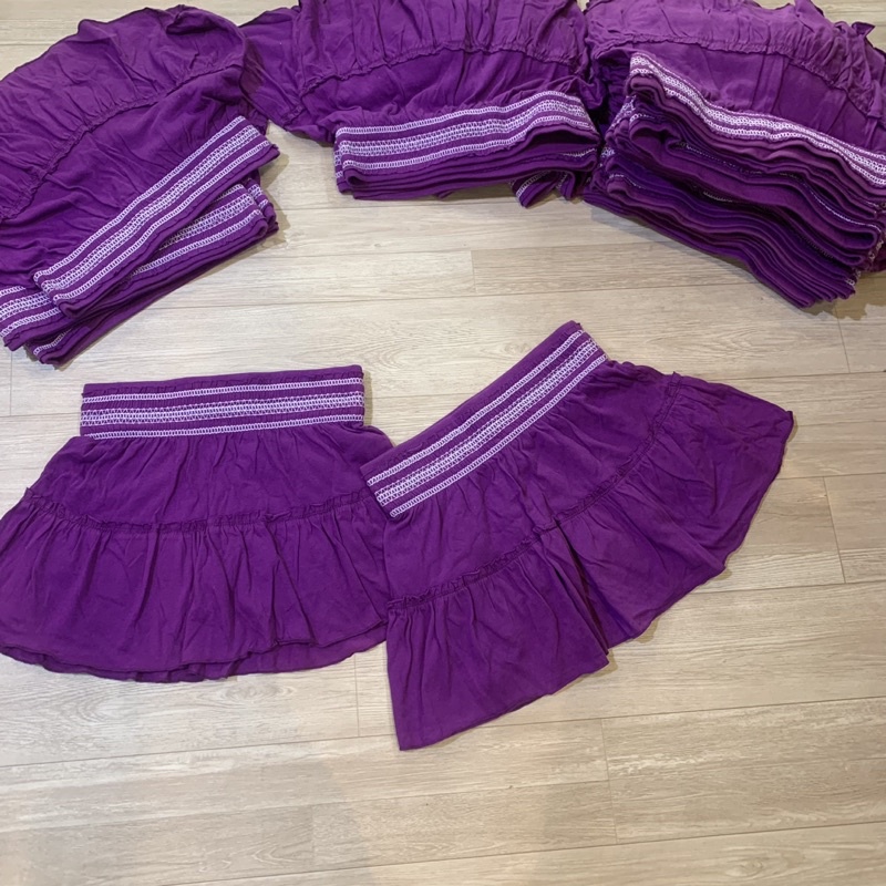 Chân váy cotton kèm chip bé gái, màu tím