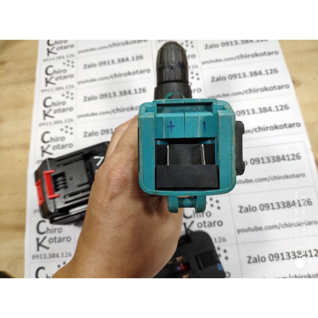 Đế chuyển cho máy khoan tàu như DF331D hoặc các máy có chân 22mm như hình sang dùng pin Makita LXT