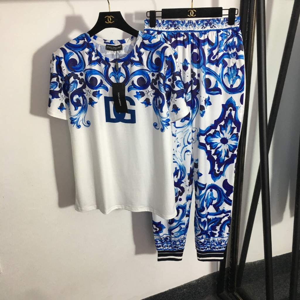 Set quần áo thun dài tay Dolce & Gabbana DG in hoạ tiết sành điệu