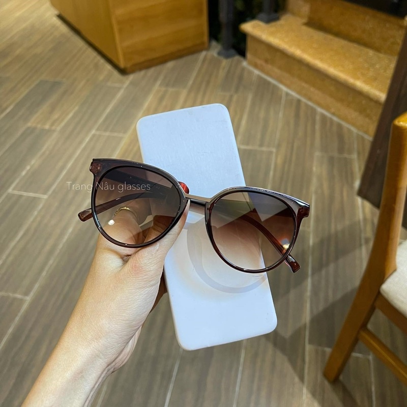 Kính mát cho mặt nhỏ hoặc trung bình Trang Nâu