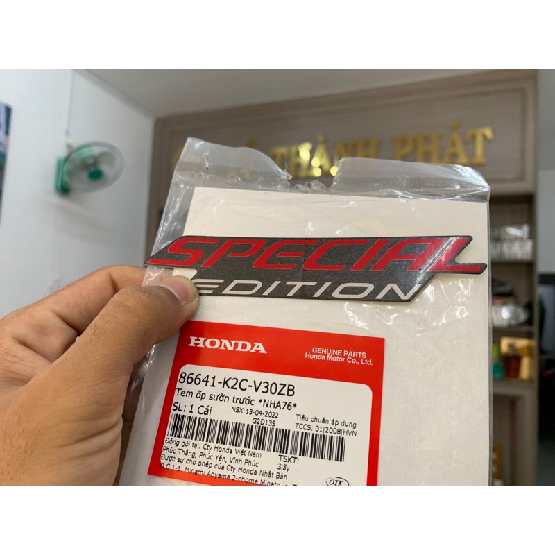 Tem cánh bửng Vision 21 Đen Nhám