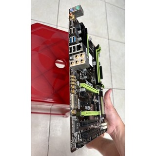 Main gigabyte g1 sniper-b5 + fe socket 1150