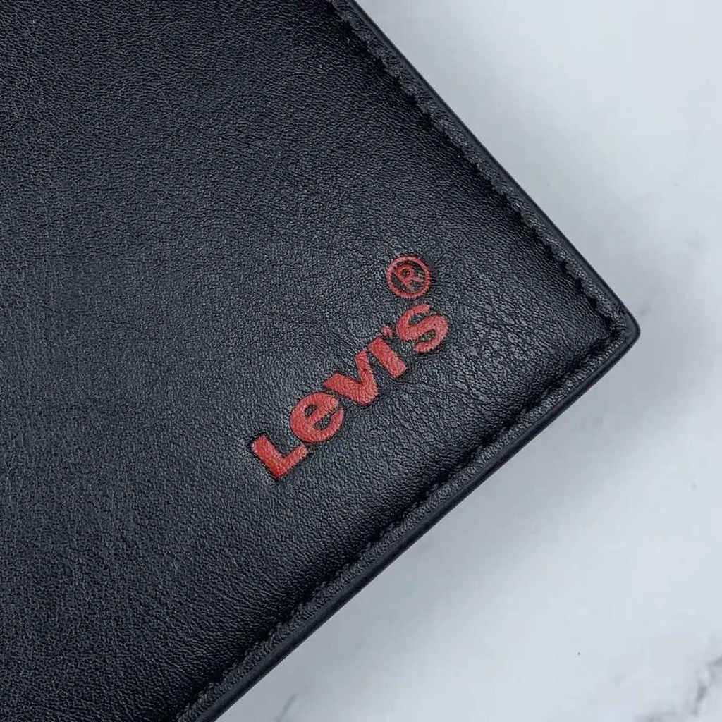 Ví levis full box kèm móc khoá da thật