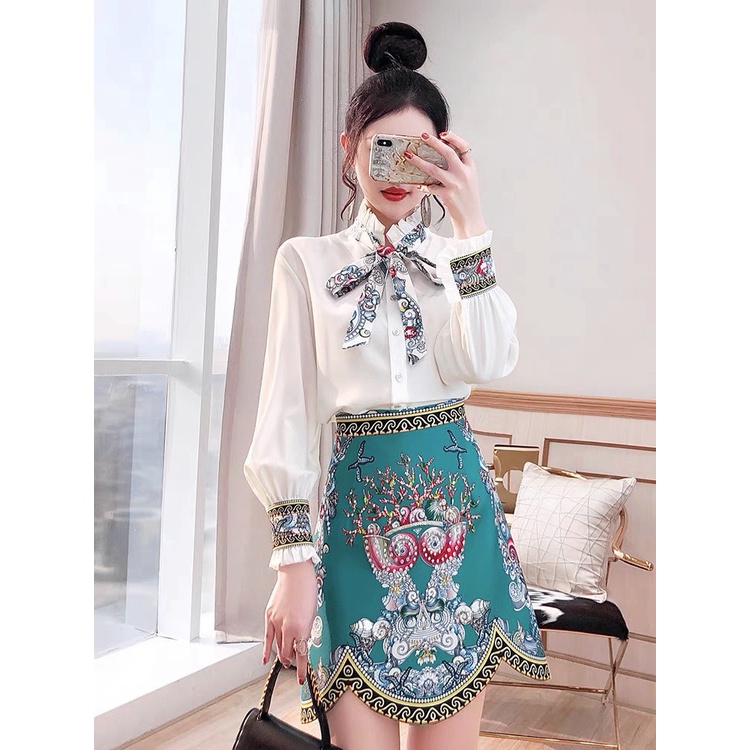 Set hoạ tiết. CÓ 1. màu. Size dưới 54kg vừa. Đơn giản mà đẹp. Mua nhanh kẻo hết nha mấy chế ơi. Xinh quá
