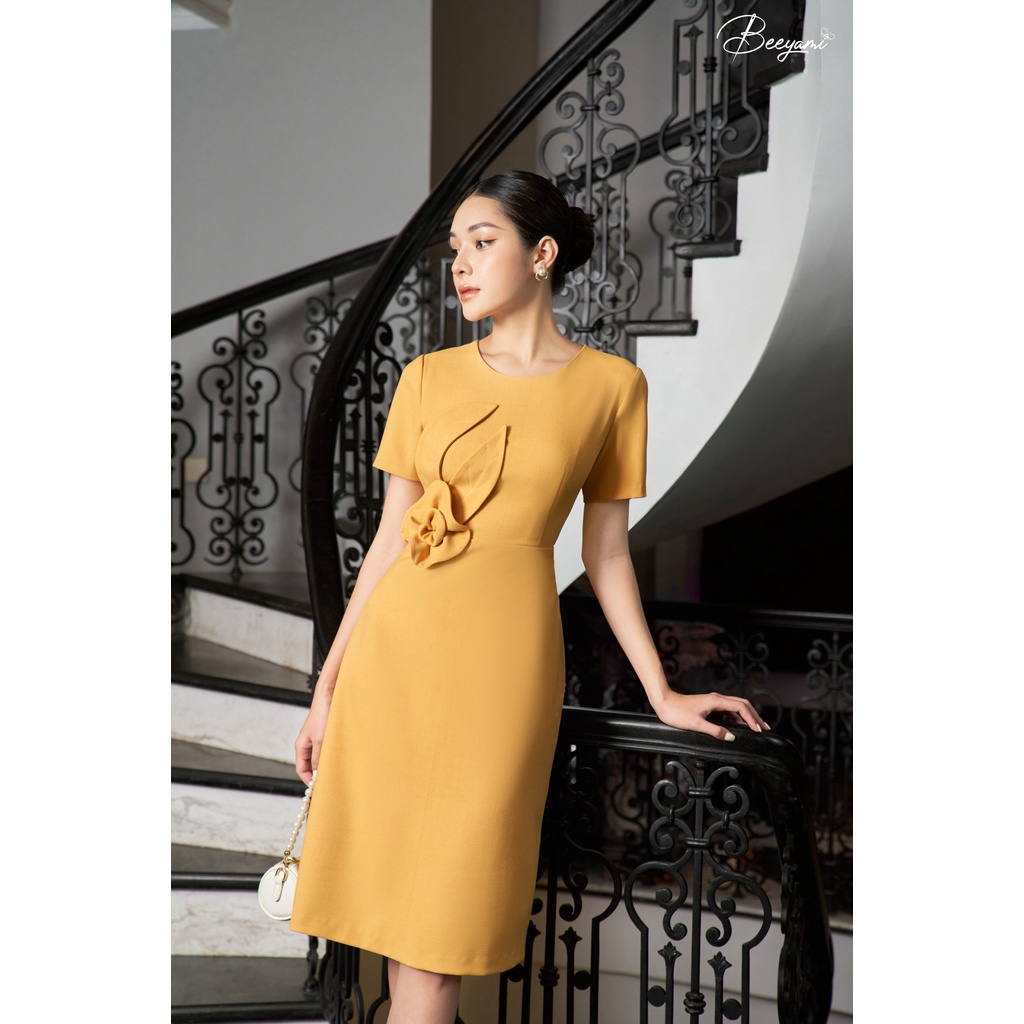 Đầm Dáng A Công Sở Yellow Of Autumn - Vải Gabardine cao cấp, mềm, ít nhăn, co giãn nhẹ tạo cảm giác thoải mái
