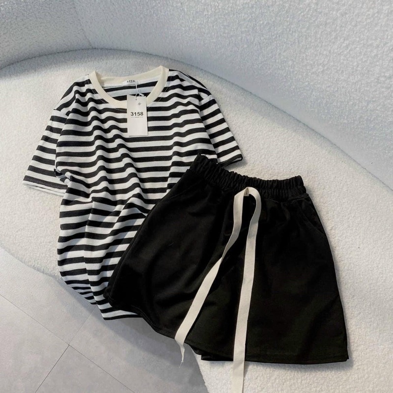 SET LEN KẺ + QUẦN GIẢ VÁY