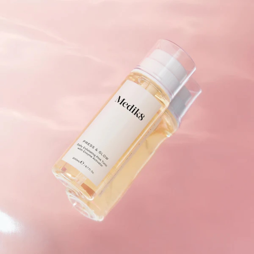 Toner PHA tẩy tế bào chết, làm sạch hàng ngày Medik8 Press & Glow 200ml - Mecskincare