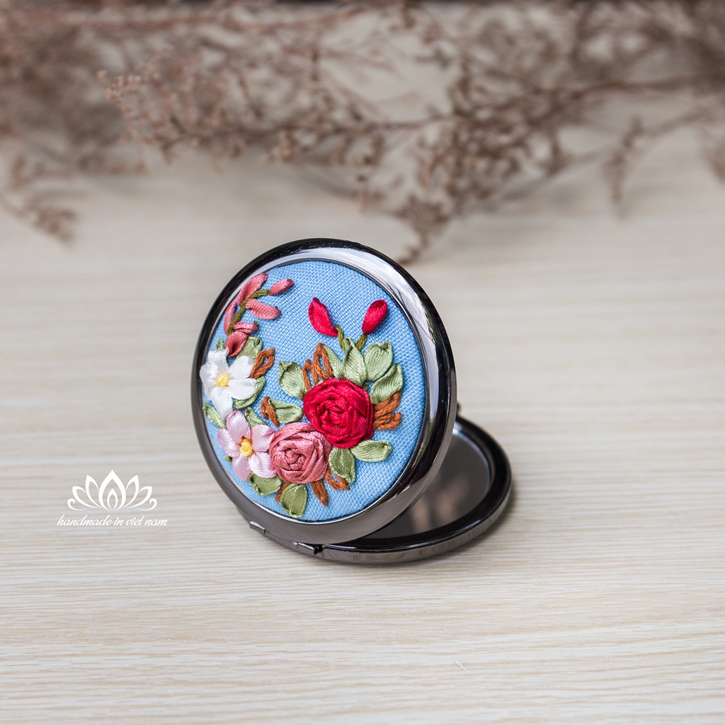 Gương cầm tay mini handmade nhỏ gọn,thêu hoa handmade món quà tặng độc đáo