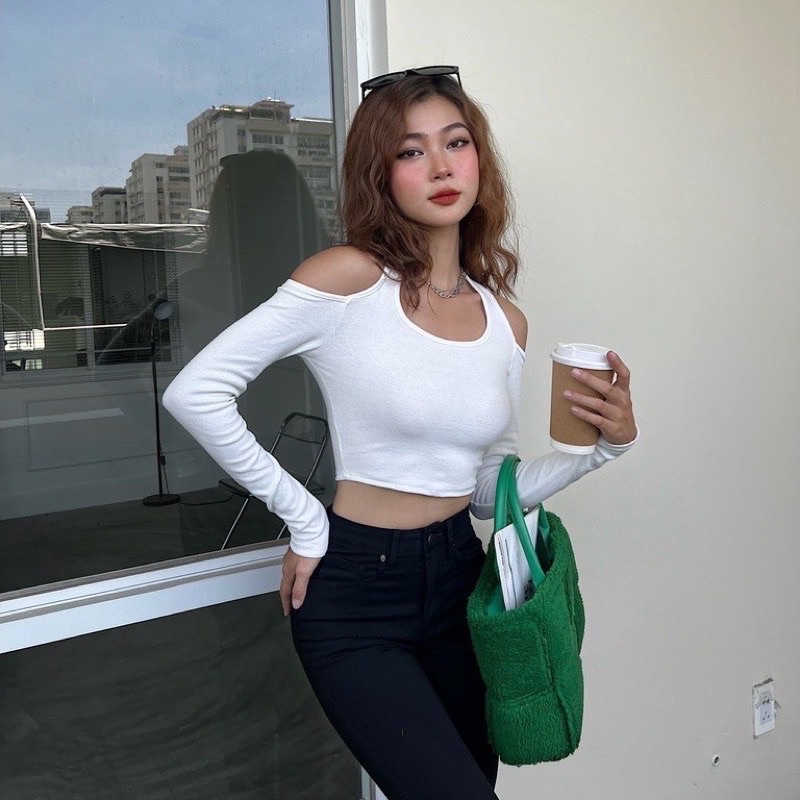 ÁO LEN TĂM TAY DÀI HỞ VAI CROPTOP A4