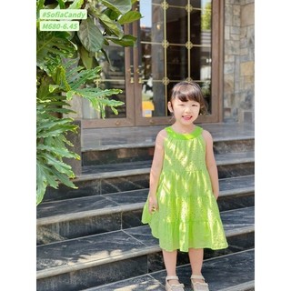 Váy thô đục lỗ bé gái