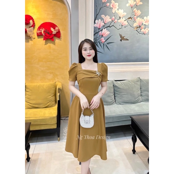 Đầm thiết kế cổ vuông xoè A chát liệu umi tuyết