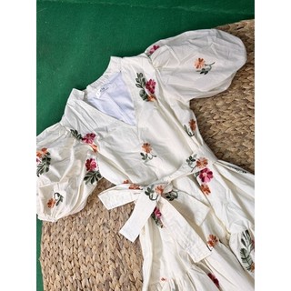 Đầm hoa thêu babydoll