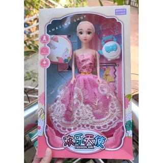 Đồ chơi búp bê cho bé dễ thương