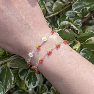 {mới} Vòng tay hạt cườm Daisy & Cherry