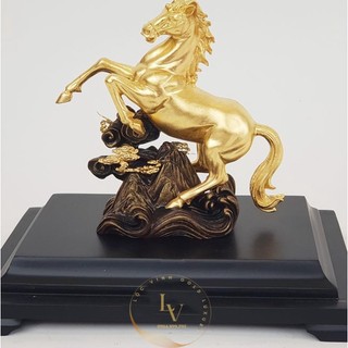 Tượng ngựa phi nước đại cát - dát gold 24k 99,9% - lộc vinh gold luxury.