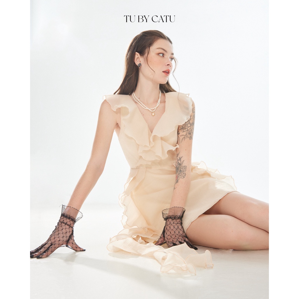 TUBYCATU | Đầm Camilia Ruffle Dress - Cream/ Black