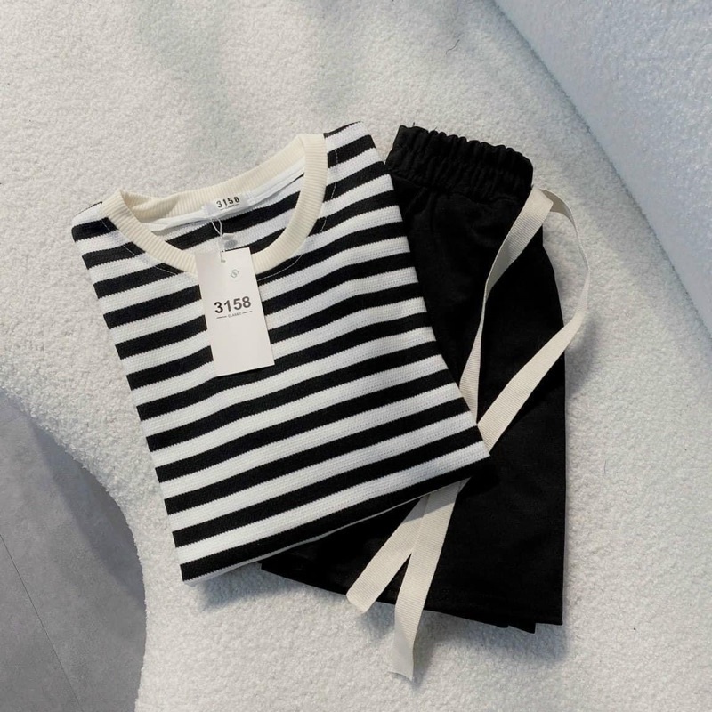 SET LEN KẺ + QUẦN GIẢ VÁY