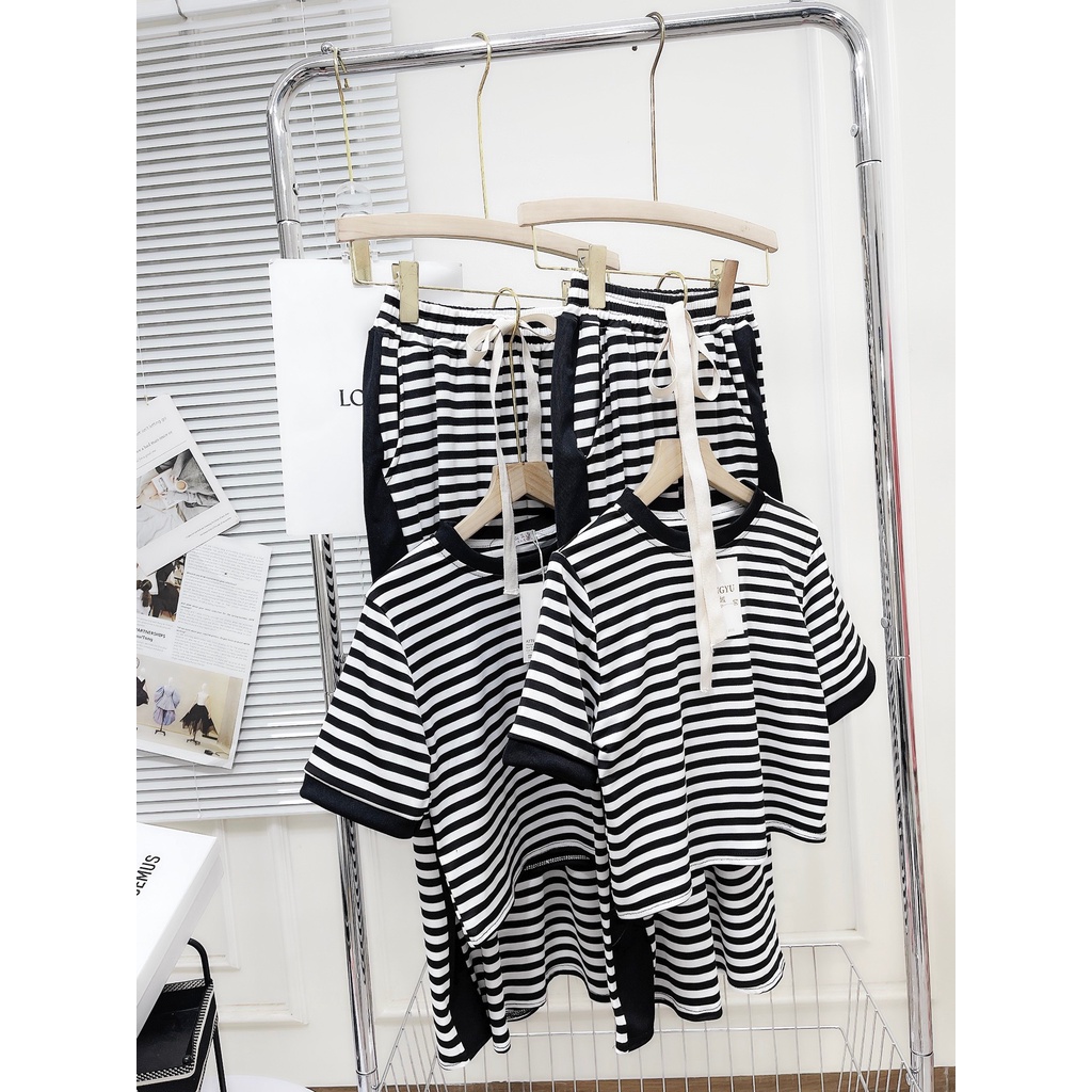 Set Bộ Kẻ Sọc Trắng Đen Áo Croptop Phối Chân Váy Ôm Đuôi Cá Dáng Dài Hàng Qccc Chất Vải Thun Co Giãn, Thoải Mái