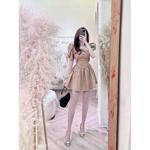 ĐẦM XOÈ CỔ CHÉO DÂY