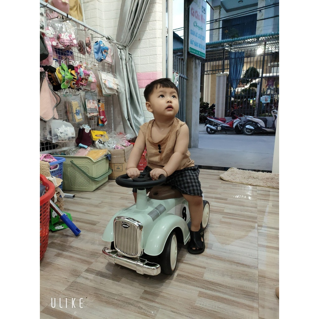 Xe lắc, xe chòi chân hình Oto có phát nhạc cao cấp