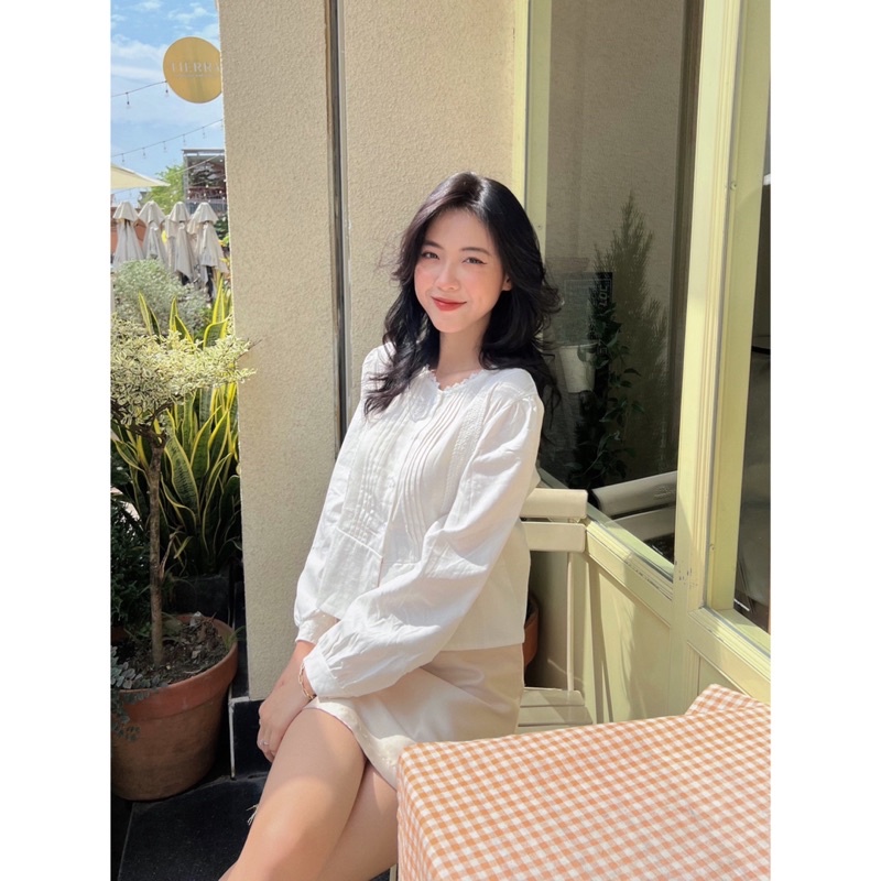 Áo Kiểu - 32 - Cổ Ren - Dập Li - Viền Ren - Tay Dài