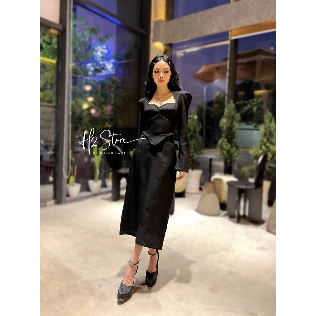 SÉT CATWALK ÁO TAY DÀI + CHÂN VÁY  -  QA03503