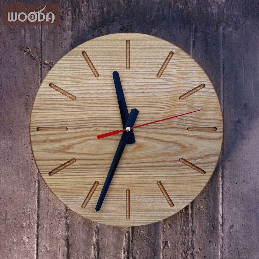 Đồng hồ treo tường W5008 gỗ tự nhiên Handmade chất lượng cao hình tròn 12 vạch kim trôi decor tối giản WOODA