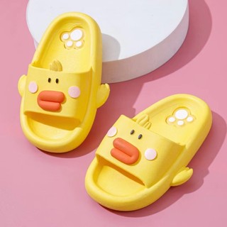 Dép vịt mềm êm chân cho bé