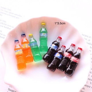 Charm chai nước ngọt (mô hình bằng nhựa)