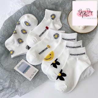 Set 10 Đôi Tất Hoa Cúc Hot Trend ( Đen và Trắng )