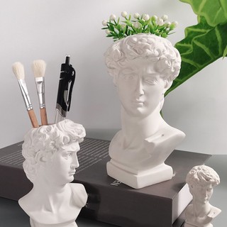 Lọ hoa thiết kế phần đầu tượng David