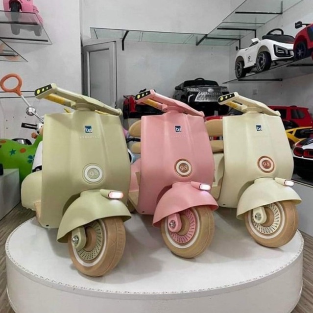 Xe vespa điện cho bé, xe điện cho bé mẫu 2024, xe Vespa cho bé có nhạc, đèn, Bluetooth Misa kids