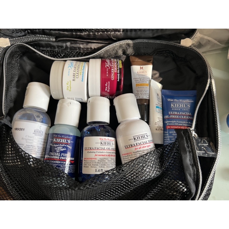 Set dưỡng da mini Kiehl’s 10 món, tặng kèm túi đựng mỹ phẩm chính hãng!