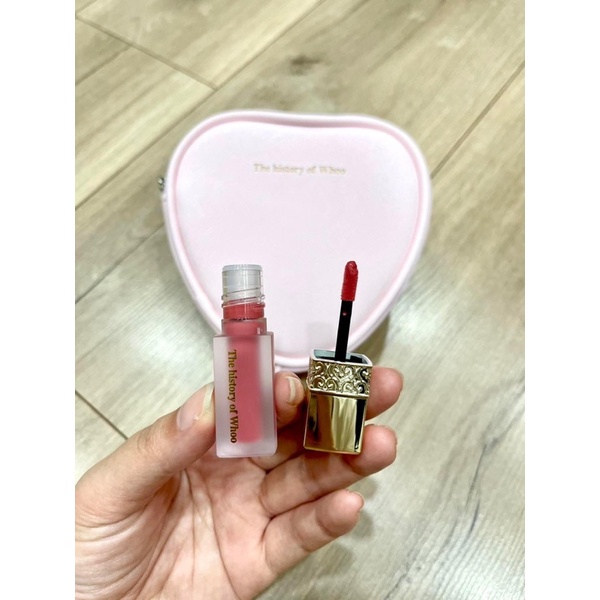 Set son dưỡng môi Whoo Glow Lip Balm đỏ tặng ví da hình trái tim