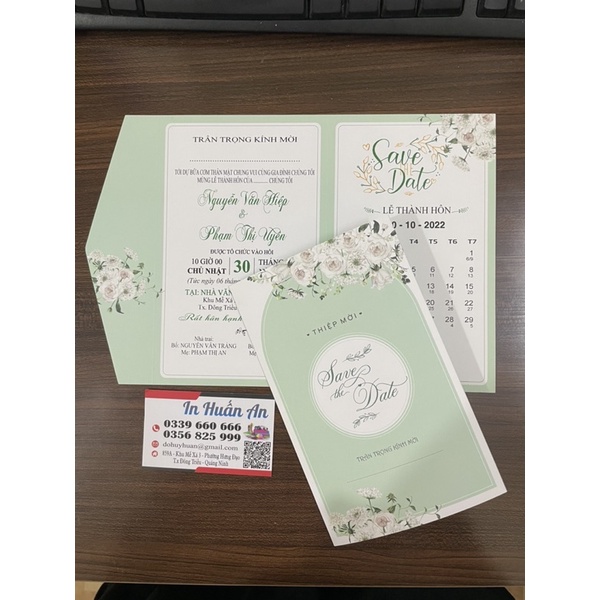 Thiệp cưới gập 3 hoa đẹp
