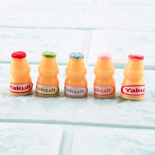 Charm hũ sữa chua lên men Yakult