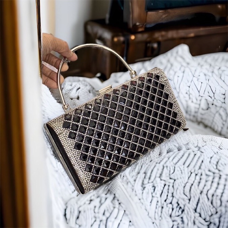 Bóp Đầm Cầm Tay Có Quai Đeo Vai Kết Hạt Thủ Công