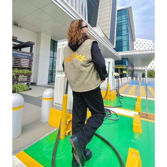 Áo gilet hoạ tiết hoa hồng