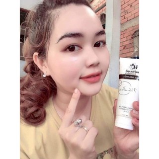 Sữa rửa mặt nha đam Huỳnh Đỗ
