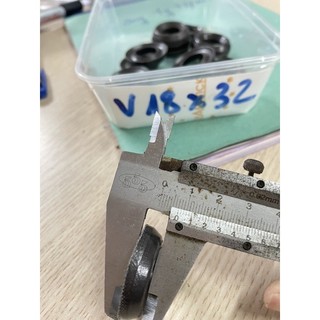 Phớt V 18x32