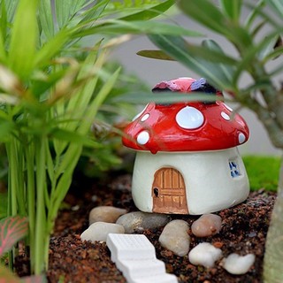 Charm nhà nấm lùn đỏ