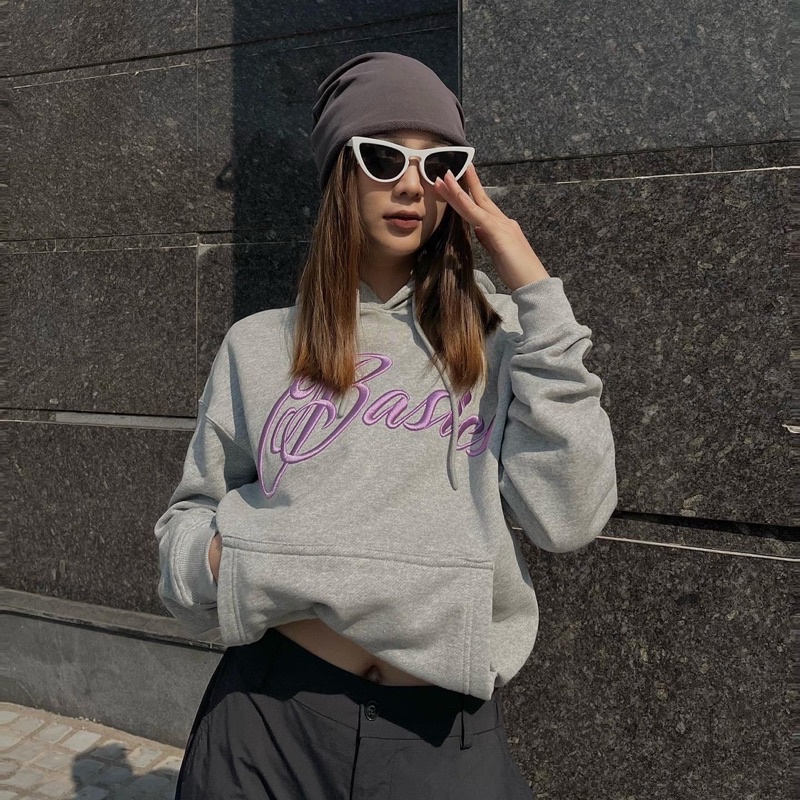 Áo hoodie thêu nổi