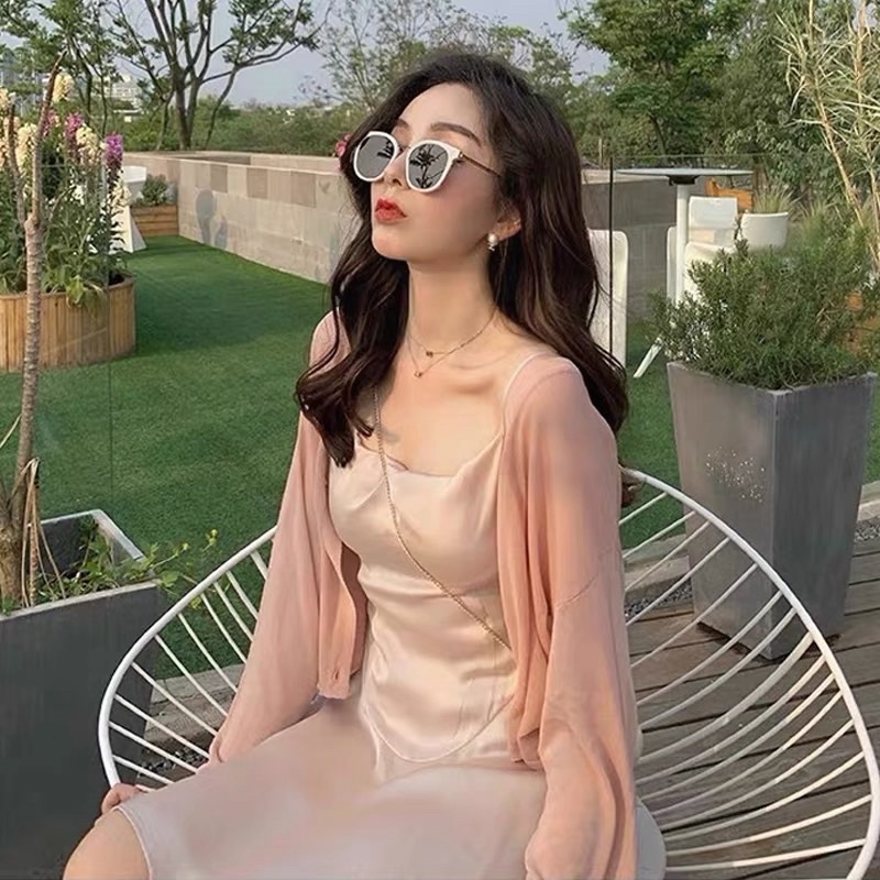 Áo khoác cardigan mỏng nhẹ phối áo hai dây che được bắp tay có bigsize