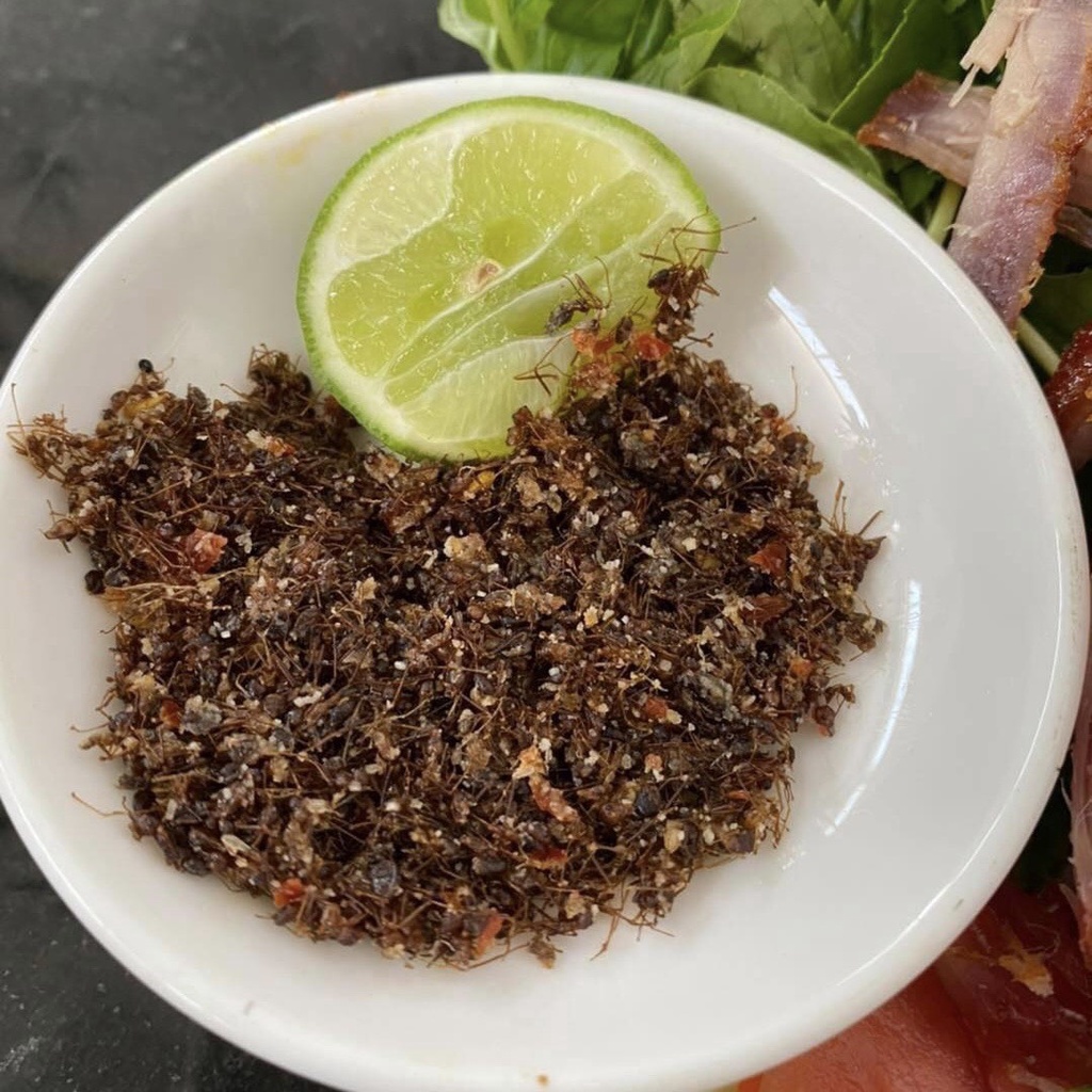 MUỐI KIẾN VÀNG - PHÚ YÊN (300g / 3hộp)